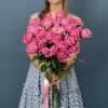 9 кустовых малиновых роз Мисти Баблс 60 см